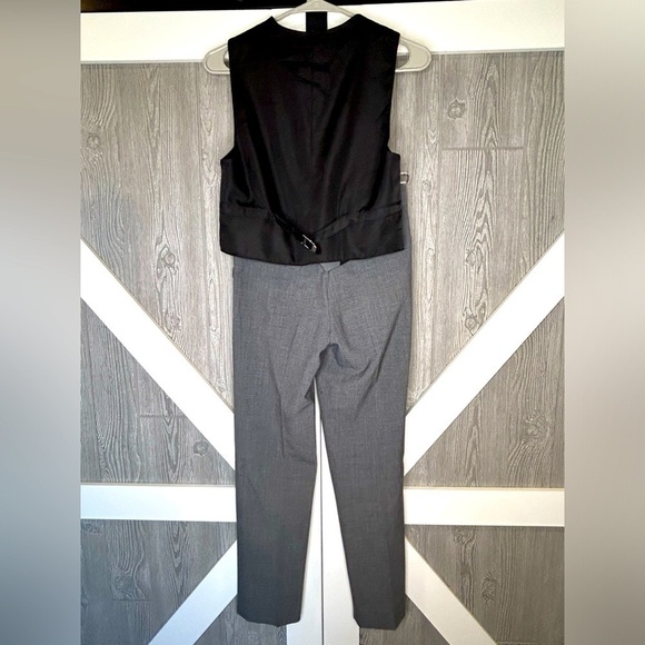 037. Calvin Klein Charcoal Big Boys Slim-Fit Plain-Weave Suit Pants and Vest - Picture 4 of 7